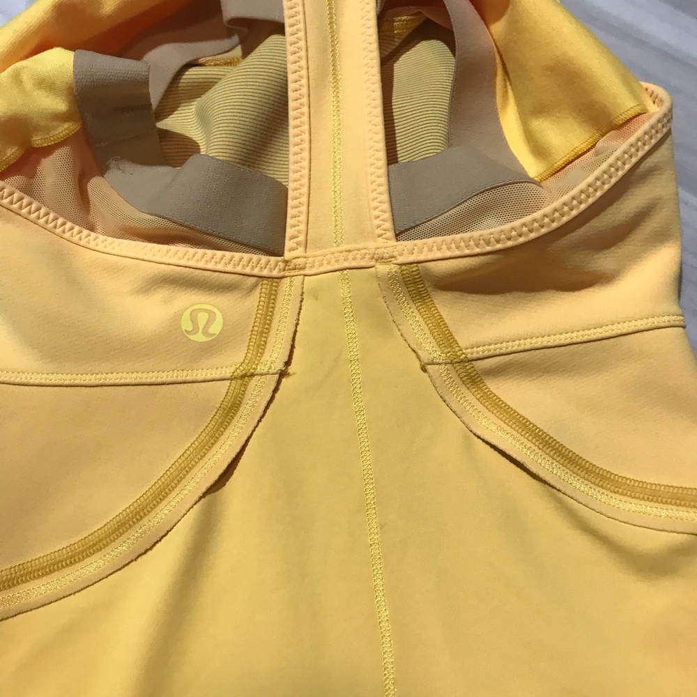 LULULEMON Racer back size 4 - Picture 9 of 12